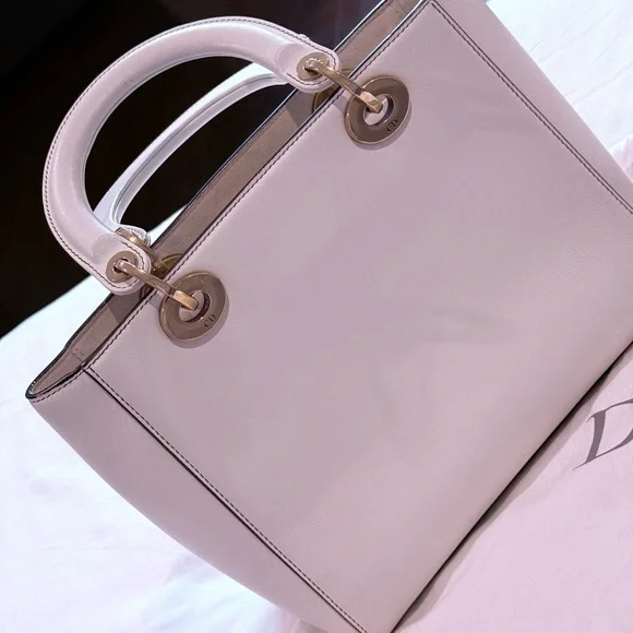 Dior Lady D-Lite Bag – Limited Edition “Vive L’Amour” by Niki de Saint Phalle - Picture 3 of 12